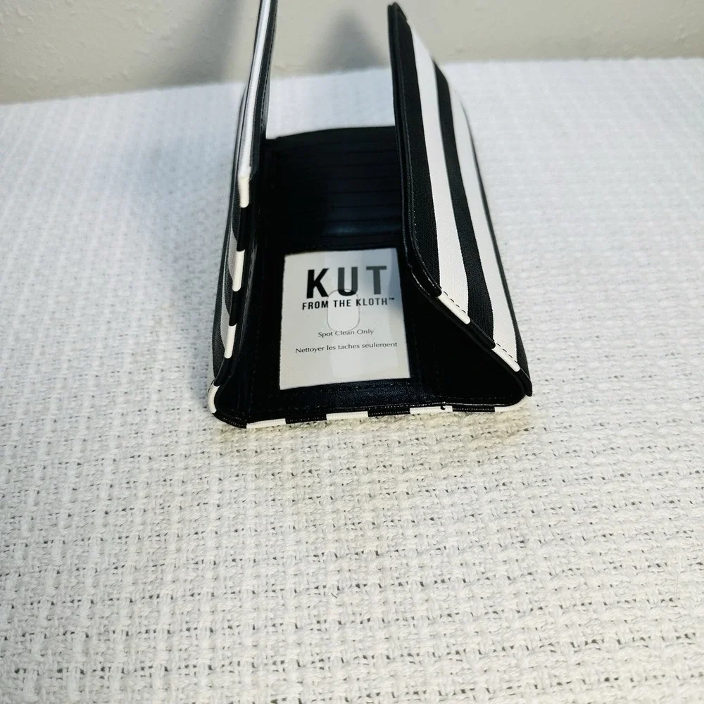 KUT‎ From The Kloth Trifold Clutch Purse Wallet Black & White Striped Snap